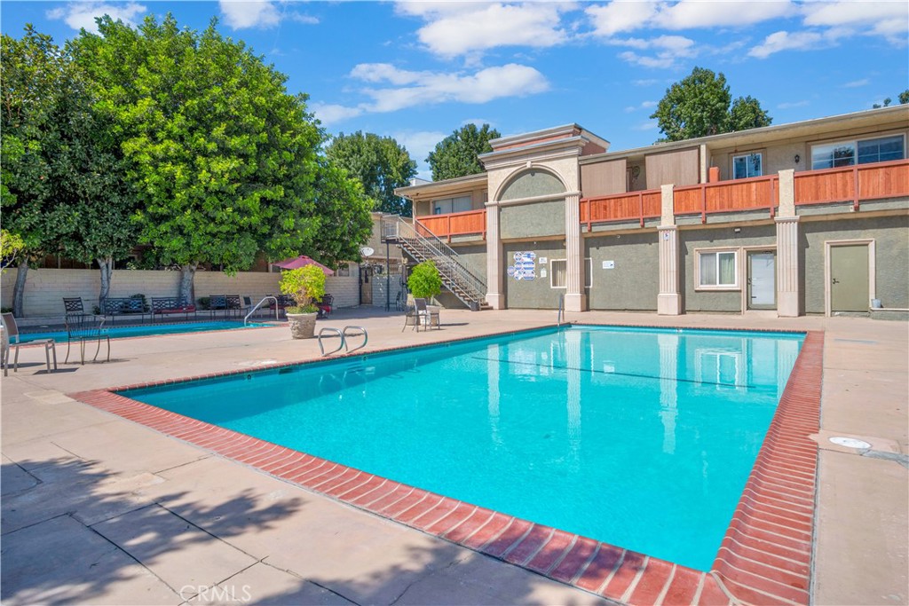 20214 COHASSET ST. UNIT #5