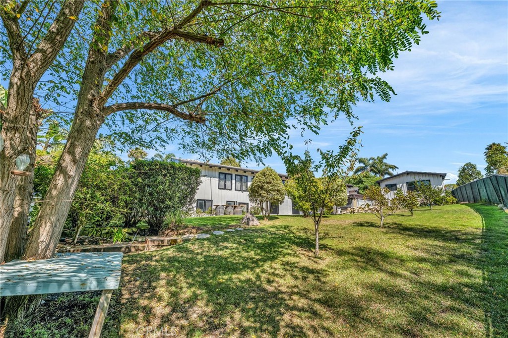 1133 Granvia Altamira