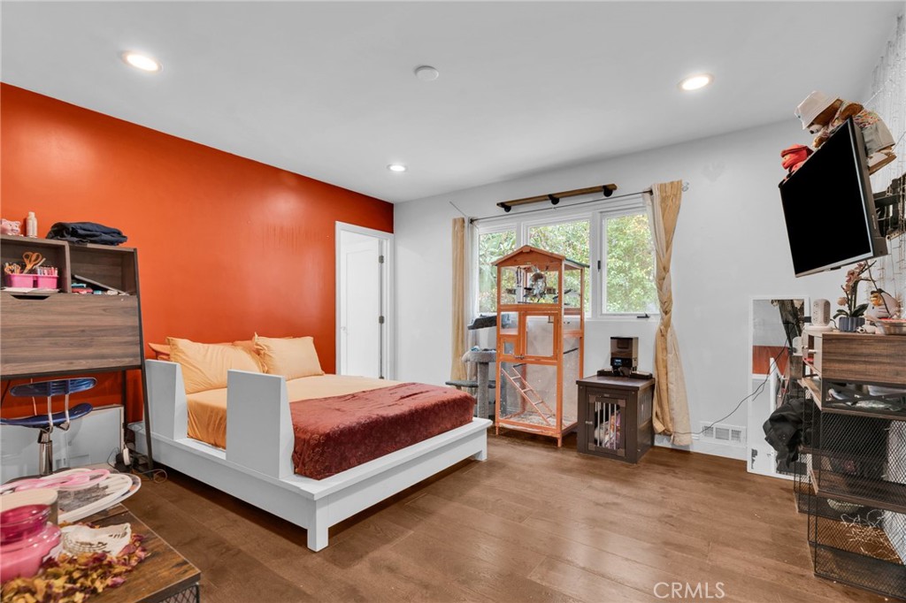 1133 Granvia Altamira