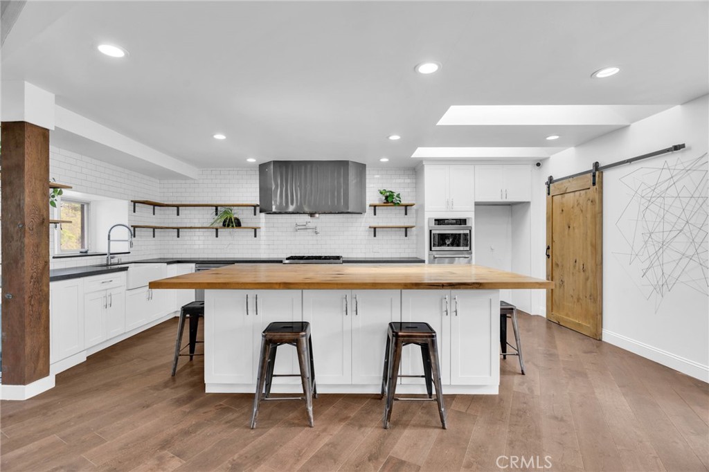 1133 Granvia Altamira