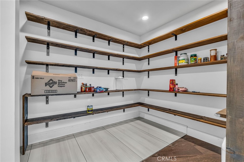 1133 Granvia Altamira