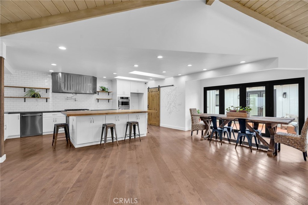 1133 Granvia Altamira