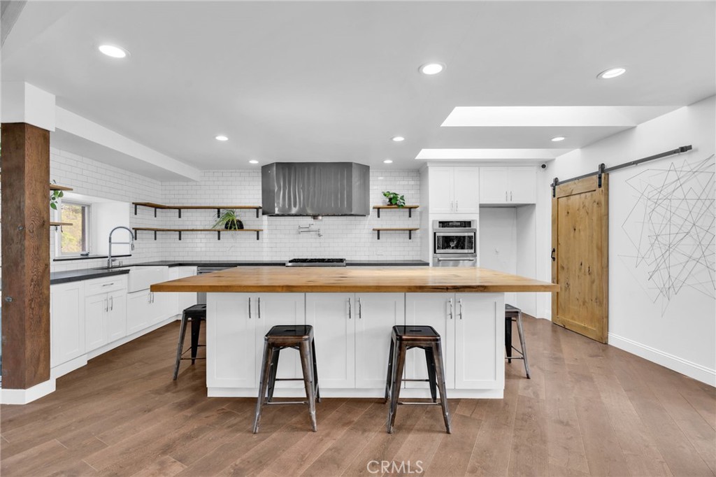 1133 Granvia Altamira