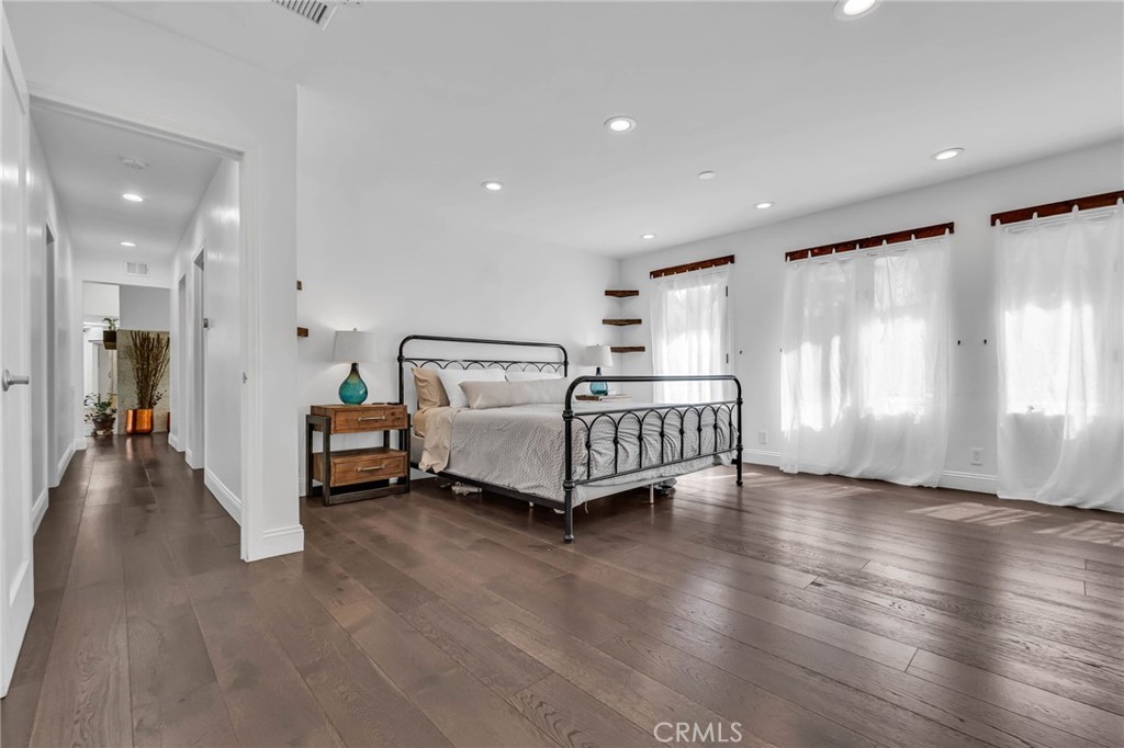 1133 Granvia Altamira