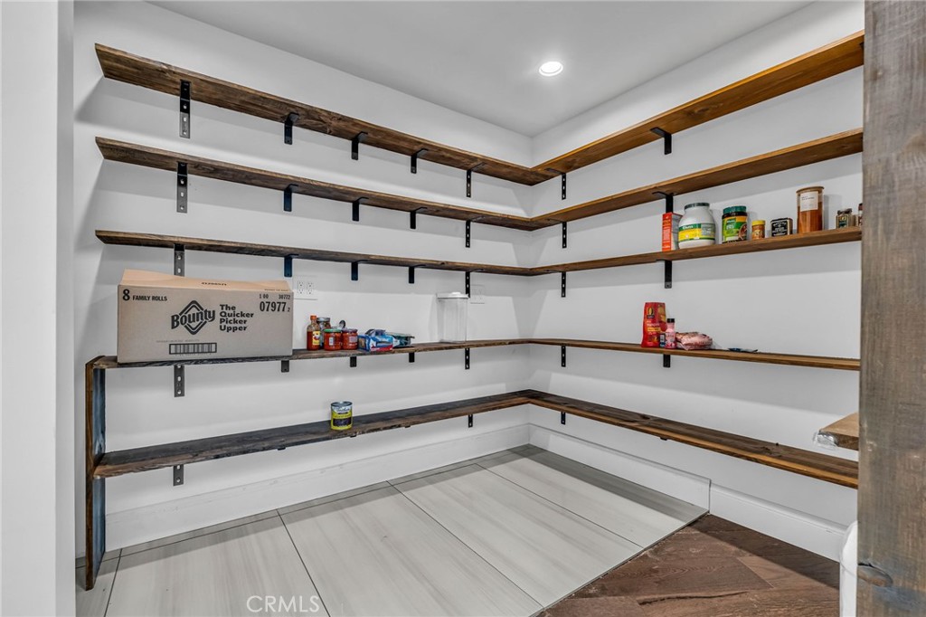1133 Granvia Altamira