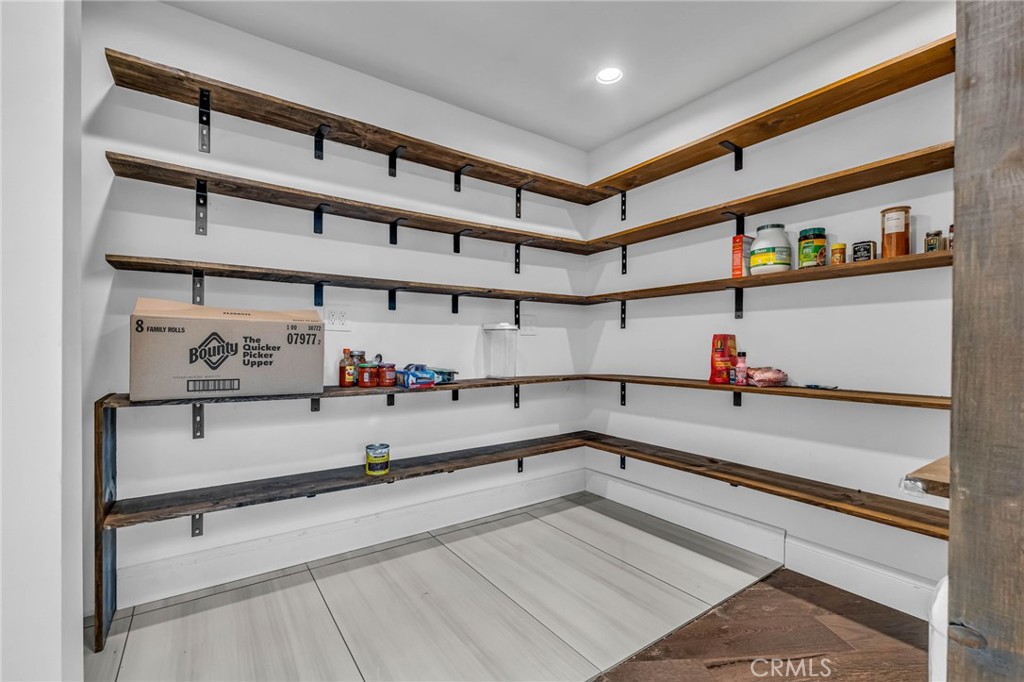 1133 Granvia Altamira