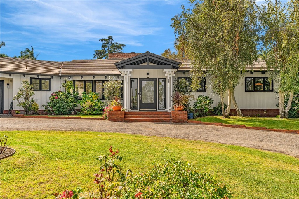 1133 Granvia Altamira