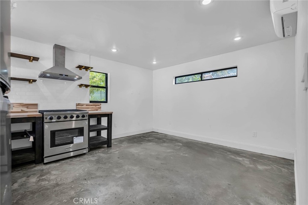 1133 Granvia Altamira