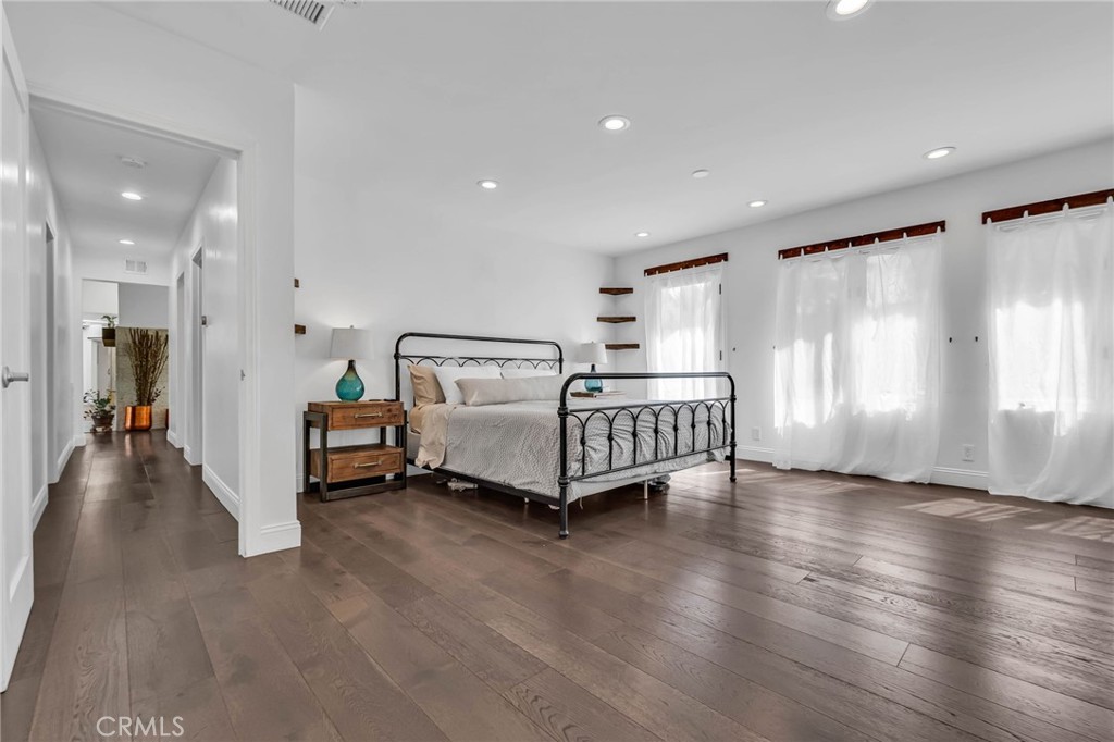 1133 Granvia Altamira