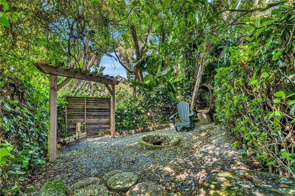 1133 Granvia Altamira