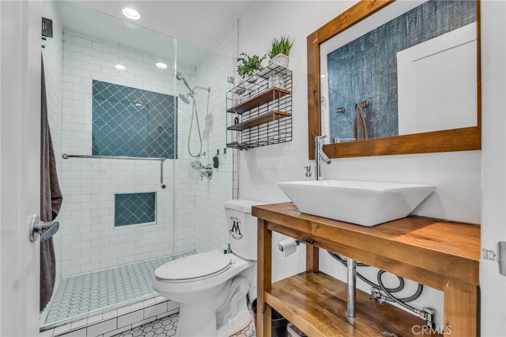 1133 Granvia Altamira