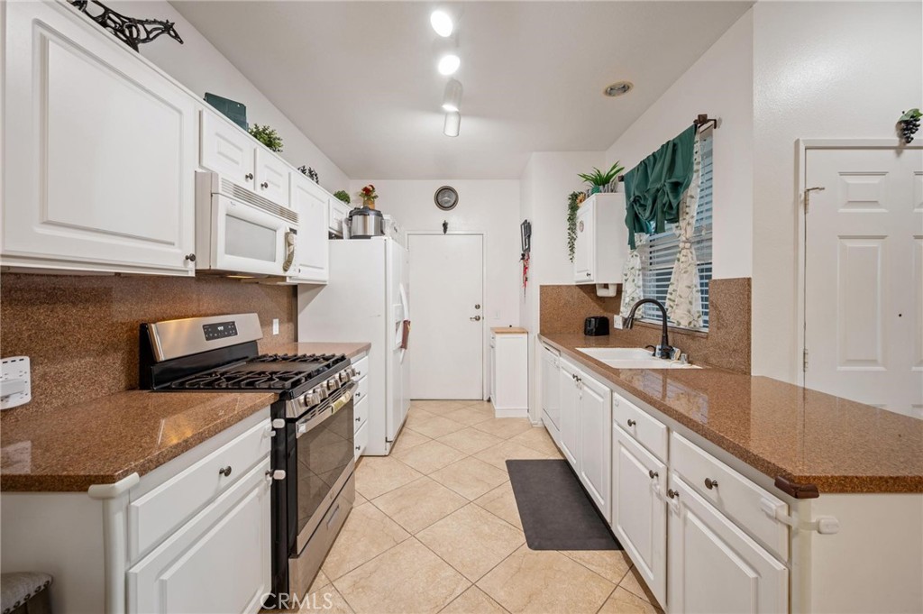 20000 Plum Canyon 316