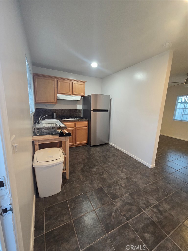 4428 Stansbury Ave