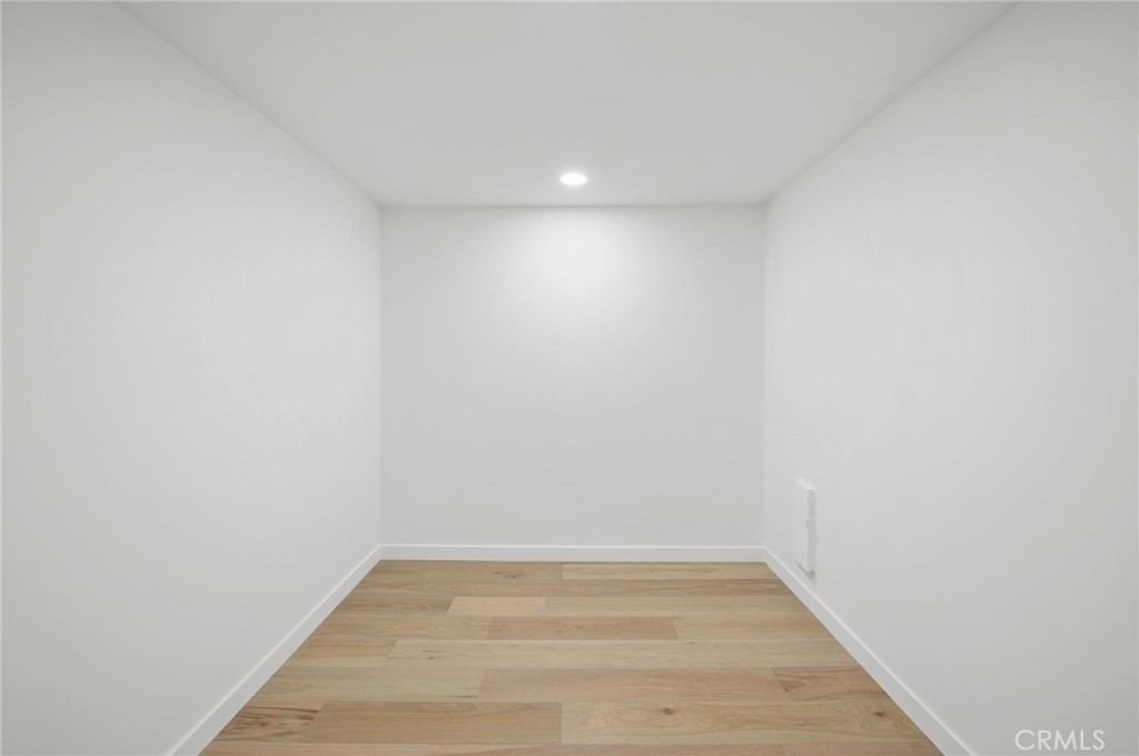 14328 Emelita Street