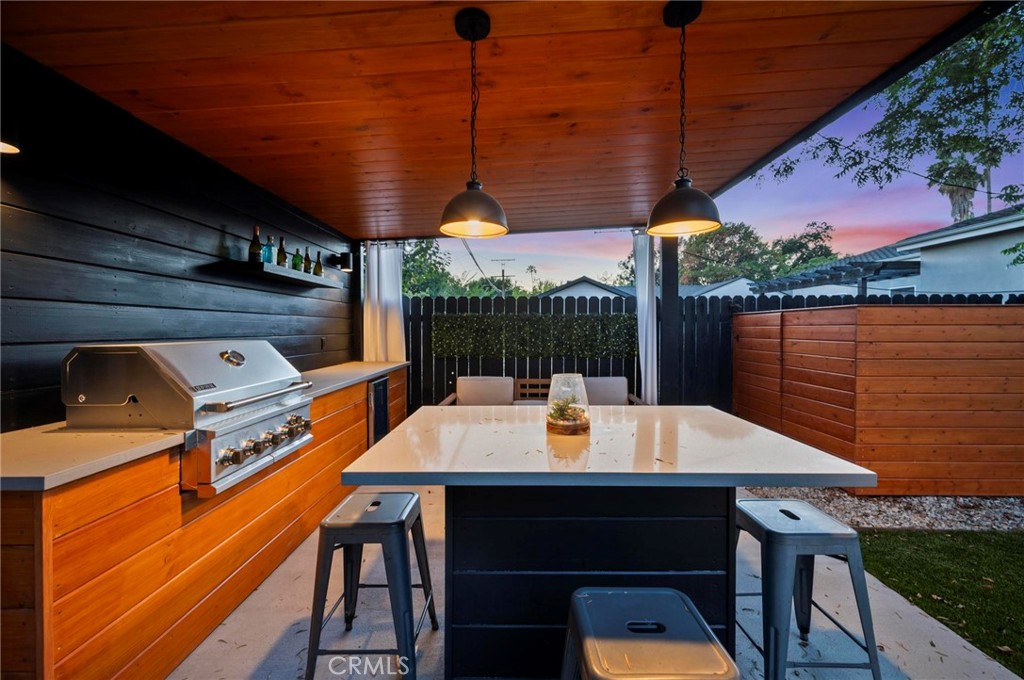 14328 Emelita Street