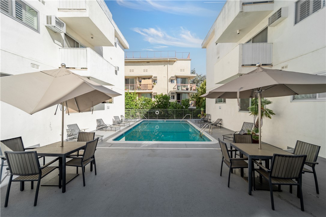 960 960 Larrabee 317