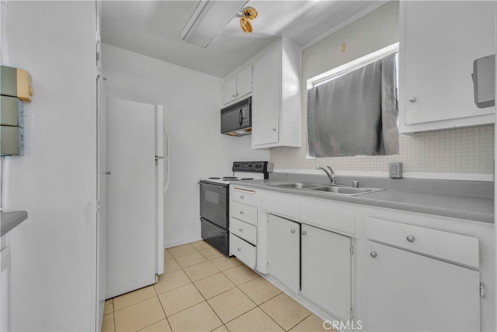 960 960 Larrabee 317