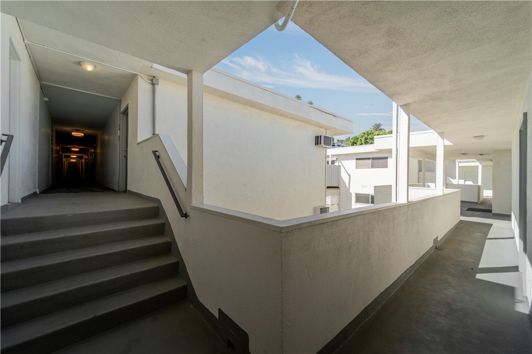 960 960 Larrabee 317