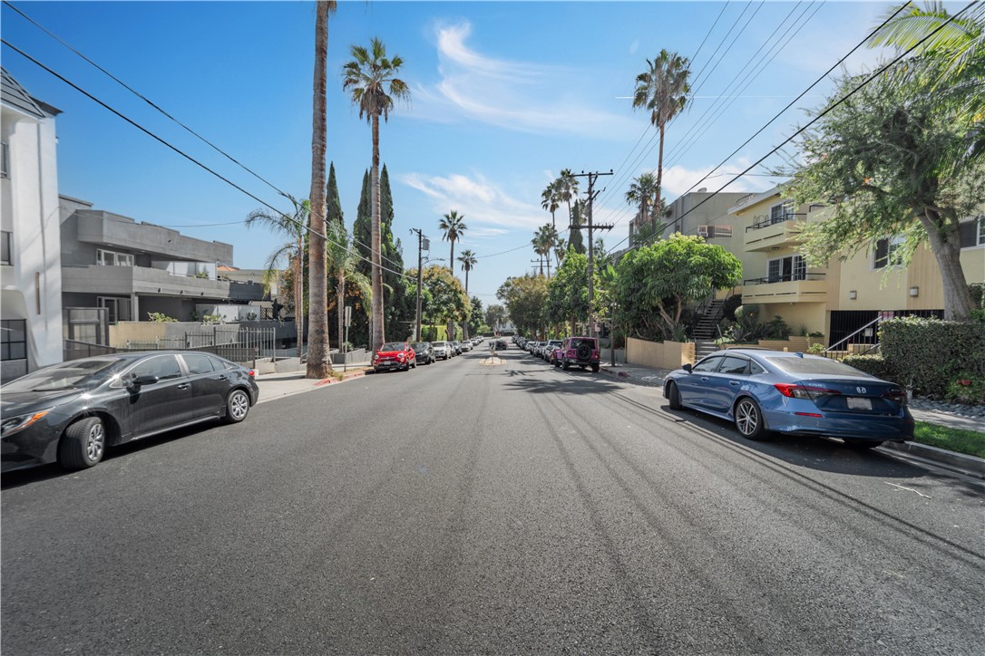 960 960 Larrabee 317