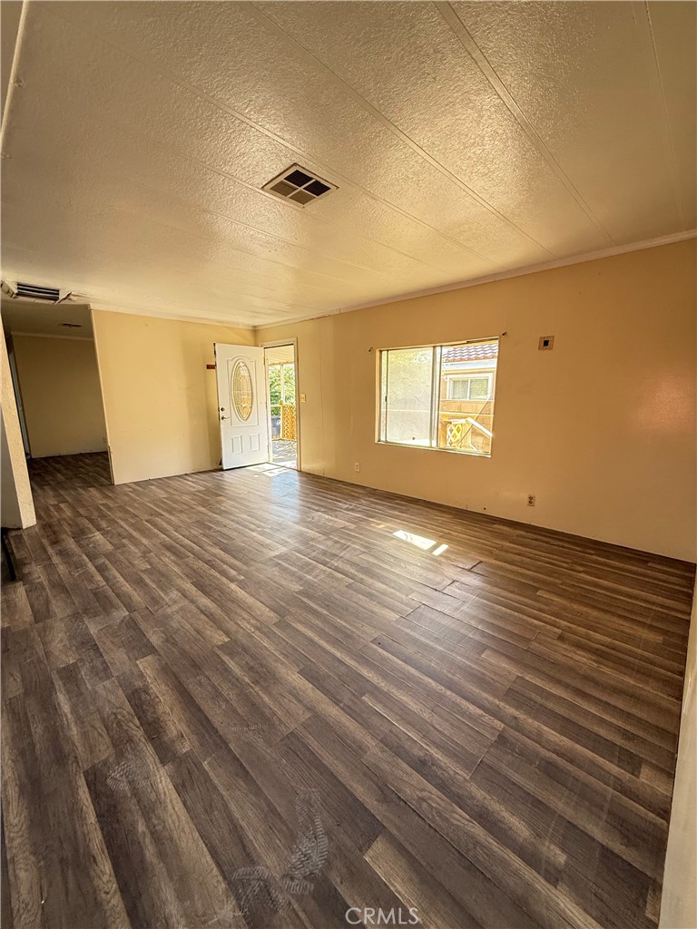 4209 4209 W Rosamond