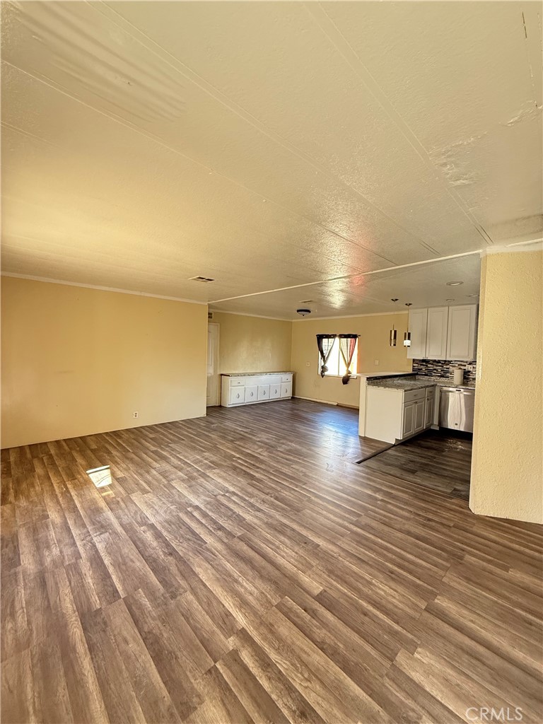 4209 4209 W Rosamond