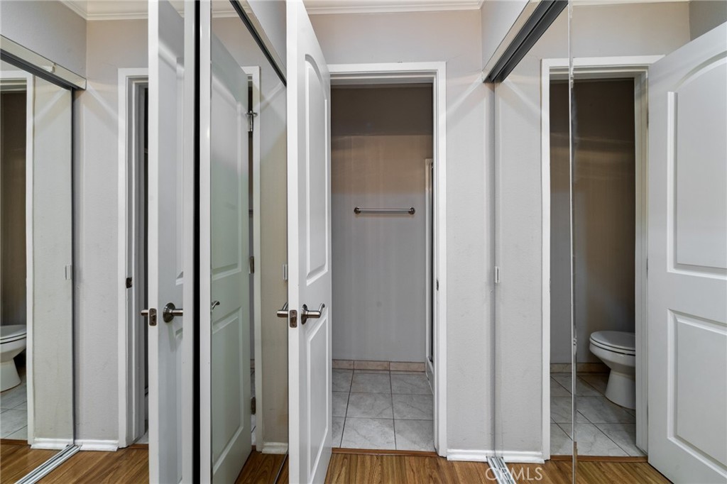 5325 Newcastle Avenue 319