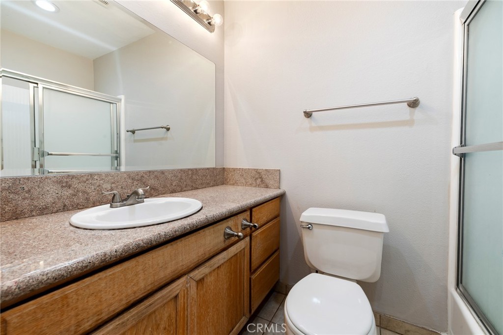 5325 Newcastle Avenue 319