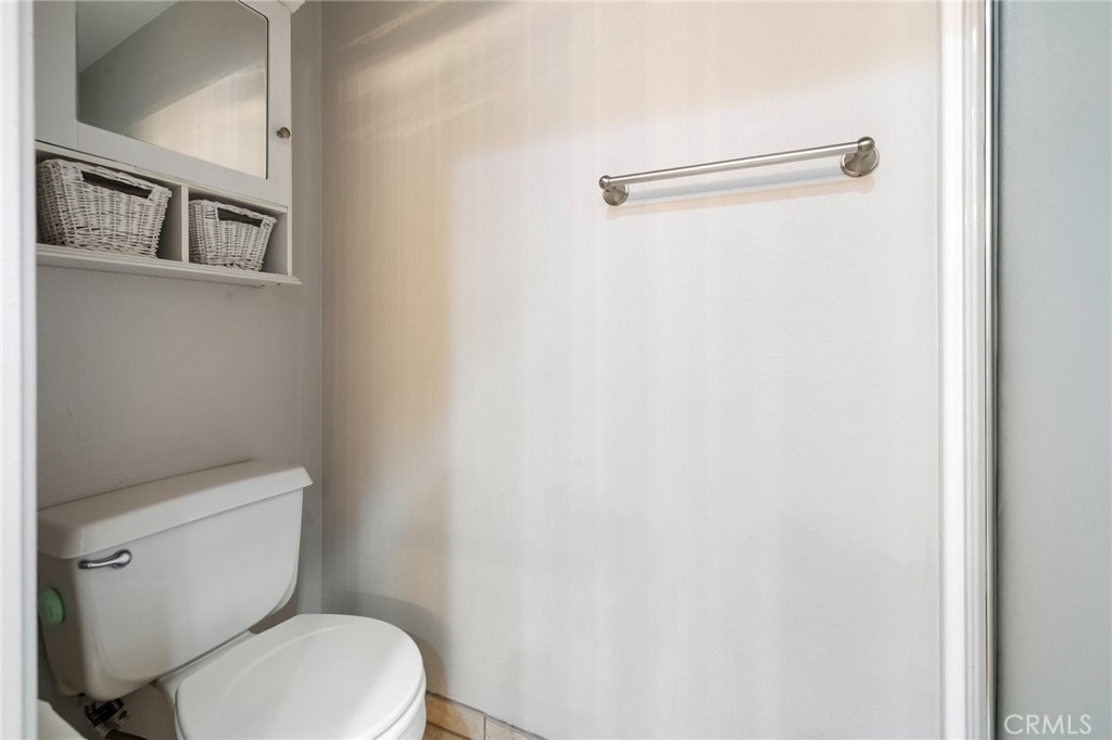 5325 Newcastle Avenue 319