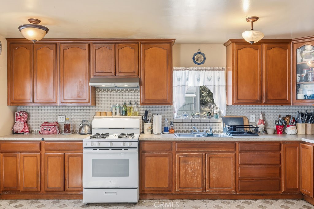 15080 Polk Street