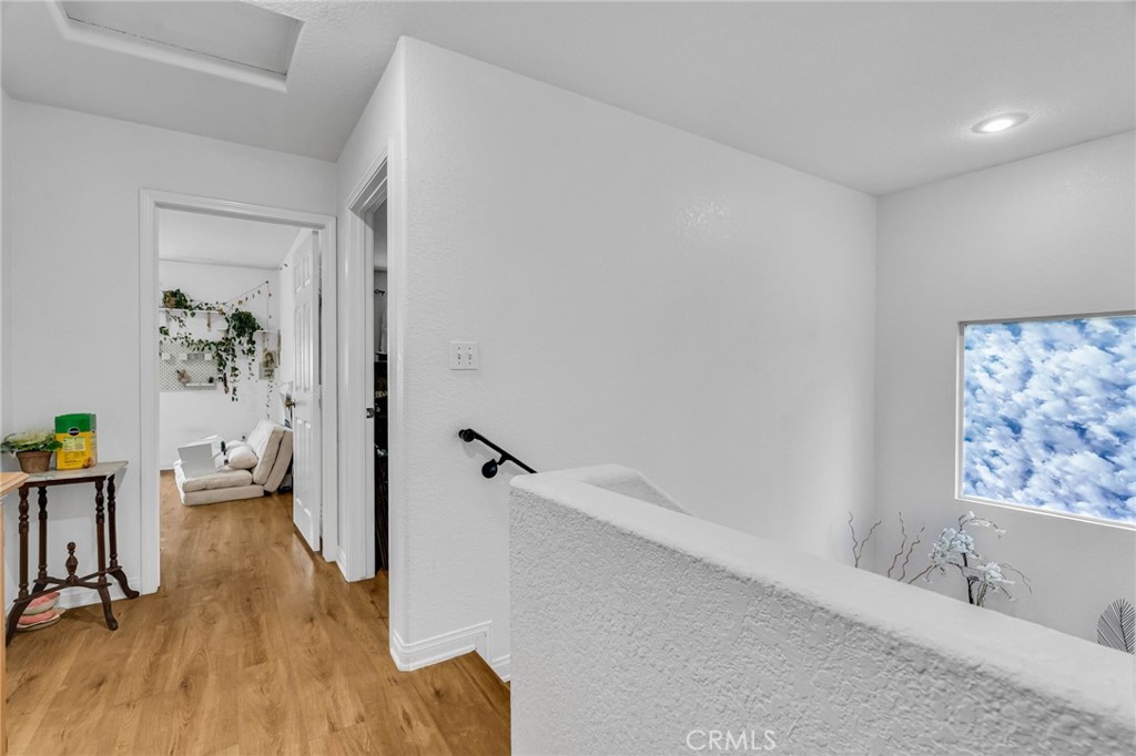 9155 Cedros Avenue 12