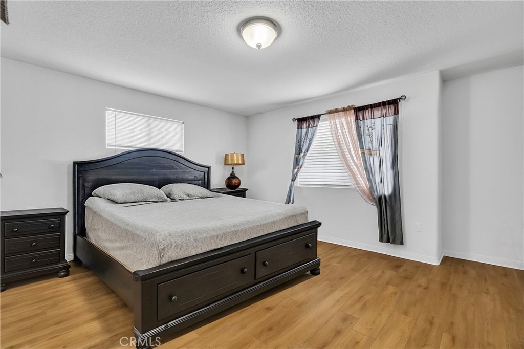 9155 Cedros Avenue 12