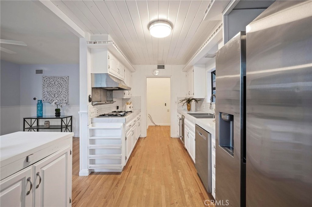 20955 De Mina Street