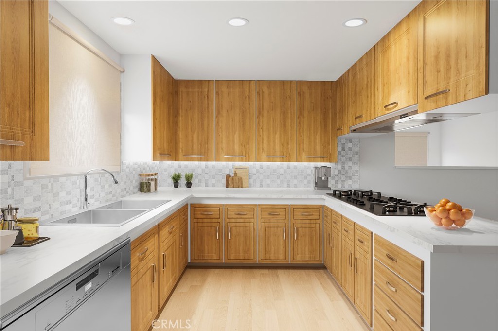 20242 Gresham Street