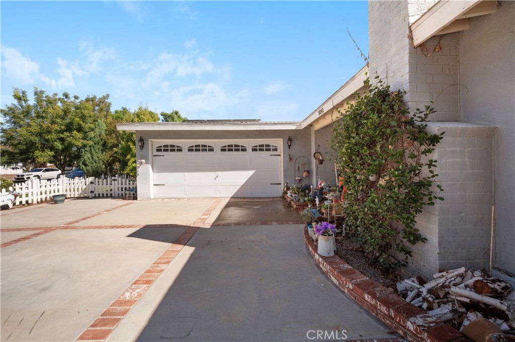 20242 Gresham Street