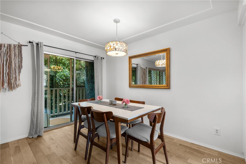 4859 Coldwater Canyon Avenue 4