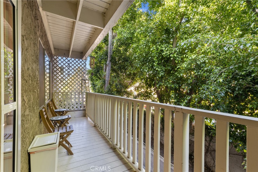 4859 Coldwater Canyon Avenue 4