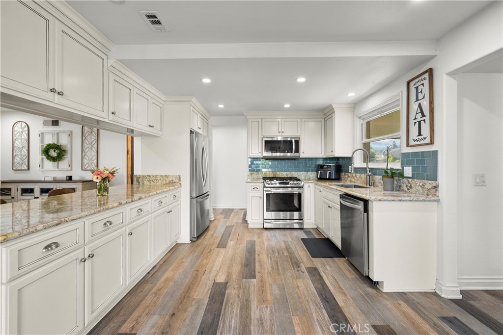 1024 Knollwood Drive