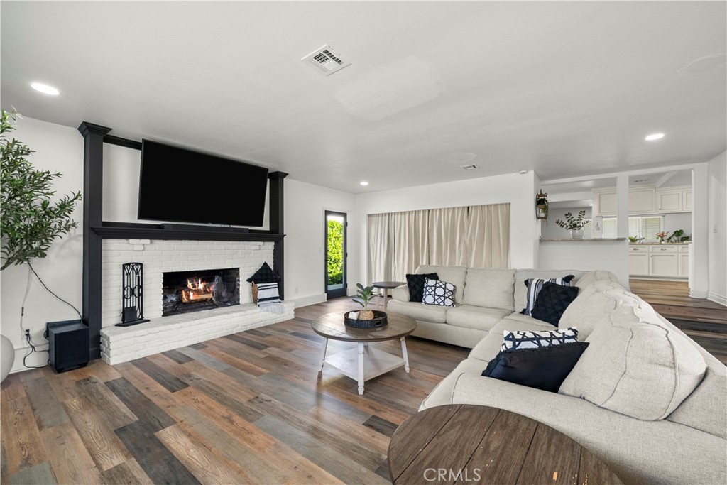 1024 Knollwood Drive