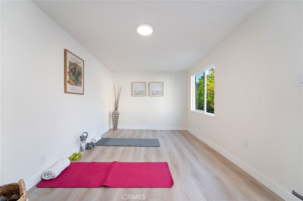 1637 Alvarado Street