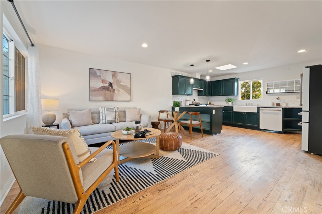 1637 Alvarado Street