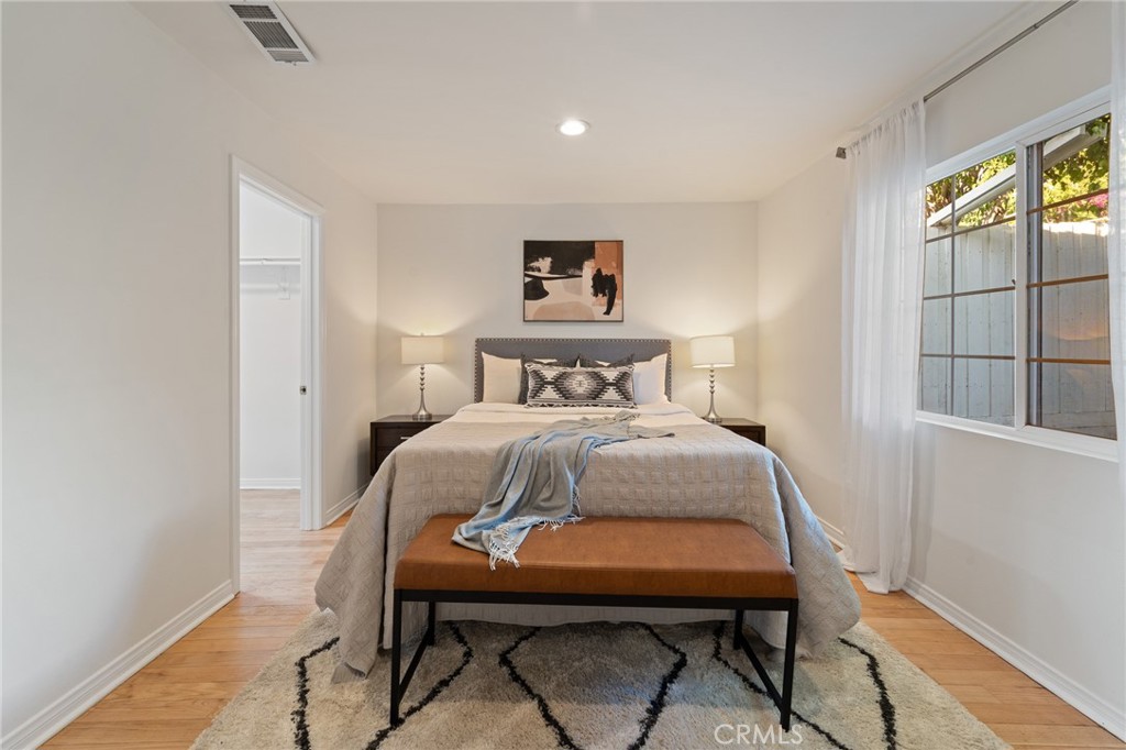 1637 Alvarado Street