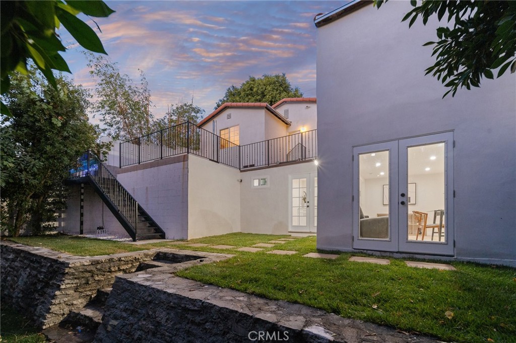 1637 Alvarado Street