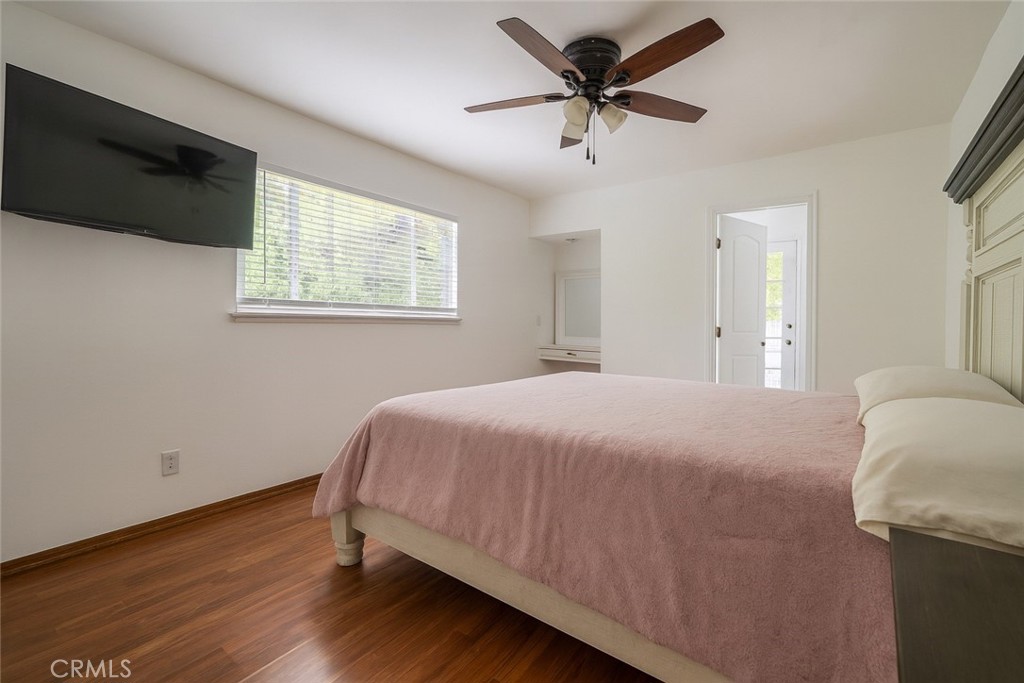 18351 San Fernando Mission Boulevard