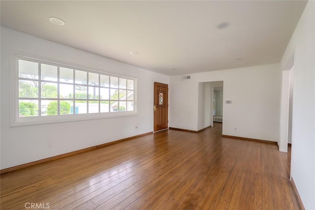 18351 San Fernando Mission Boulevard