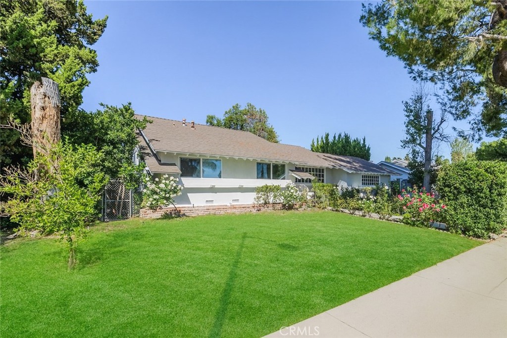 18351 San Fernando Mission Boulevard