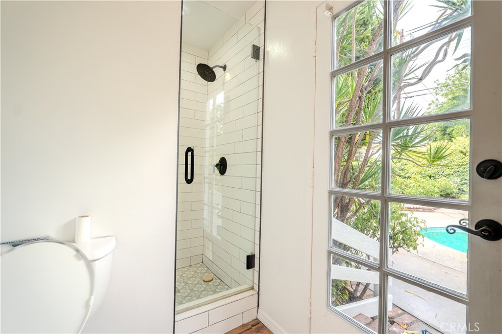 18351 San Fernando Mission Boulevard