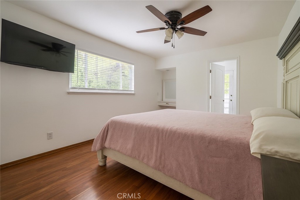 18351 San Fernando Mission Boulevard