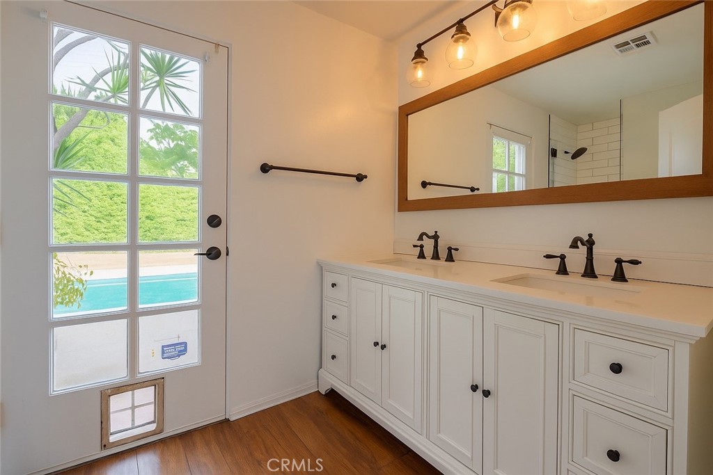 18351 San Fernando Mission Boulevard