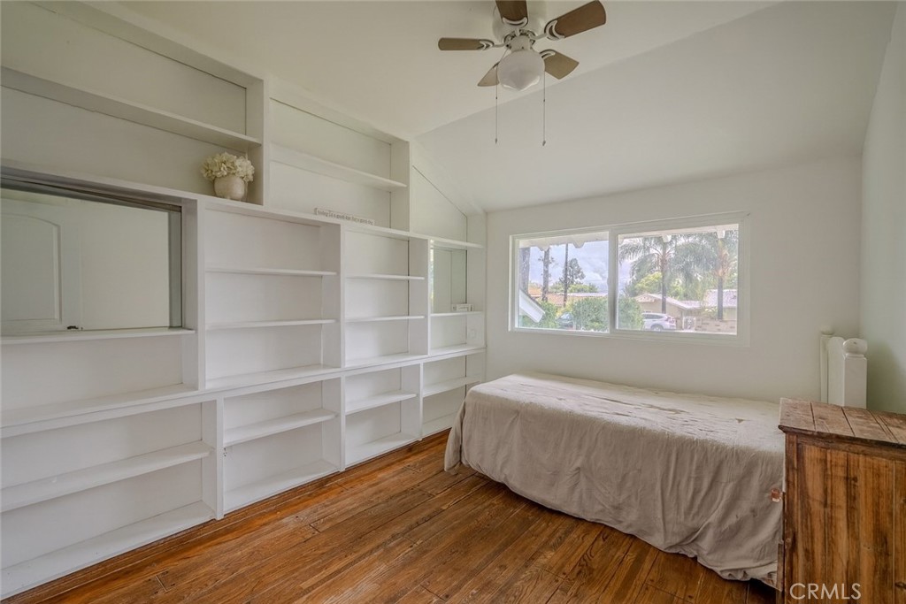 18351 San Fernando Mission Boulevard