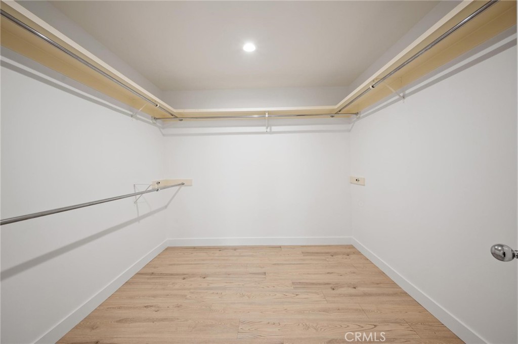 8246 Woodshill Trail